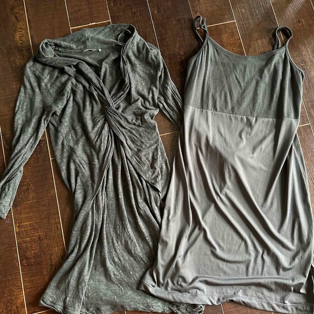 Green Dresse brand Sandwich Size Medium
